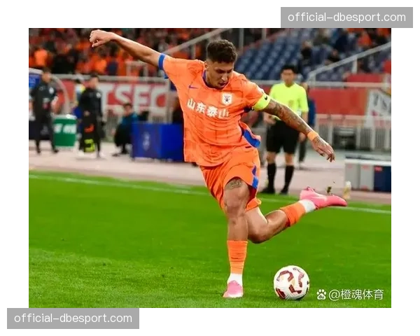 科莫23场首发无本土球员，追平意甲全外援首发纪录