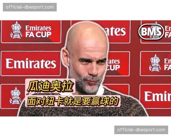 镜头捕捉：瓜迪奥拉因一次防守失位在场边激动地向球员喊话