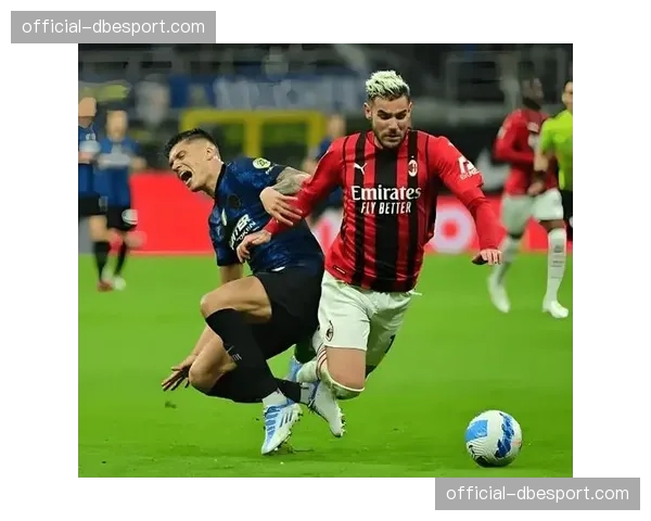 快讯:国际米兰3-2绝杀AC米兰,劳塔罗补时阶段点射制胜 快讯:国际米兰3-2绝杀AC米兰,劳塔罗补时阶段点射制胜